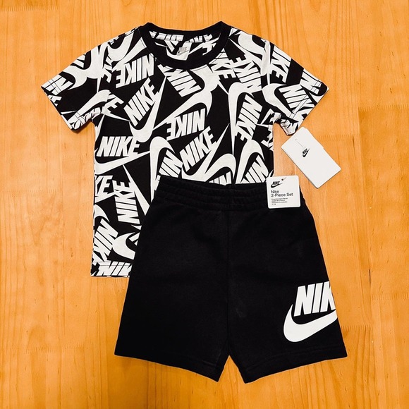 Nike Other - Nike Boys T-shirt and Shorts Set